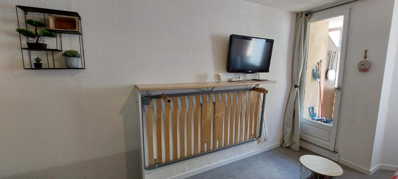 Studio Avec Balcon Face A La Montagne كوتيريه المظهر الخارجي الصورة